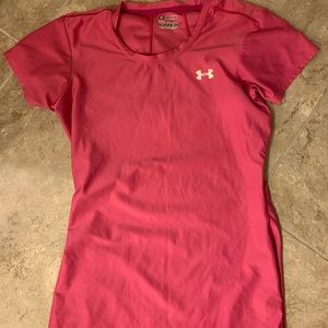 Women’s under Armor shirt
